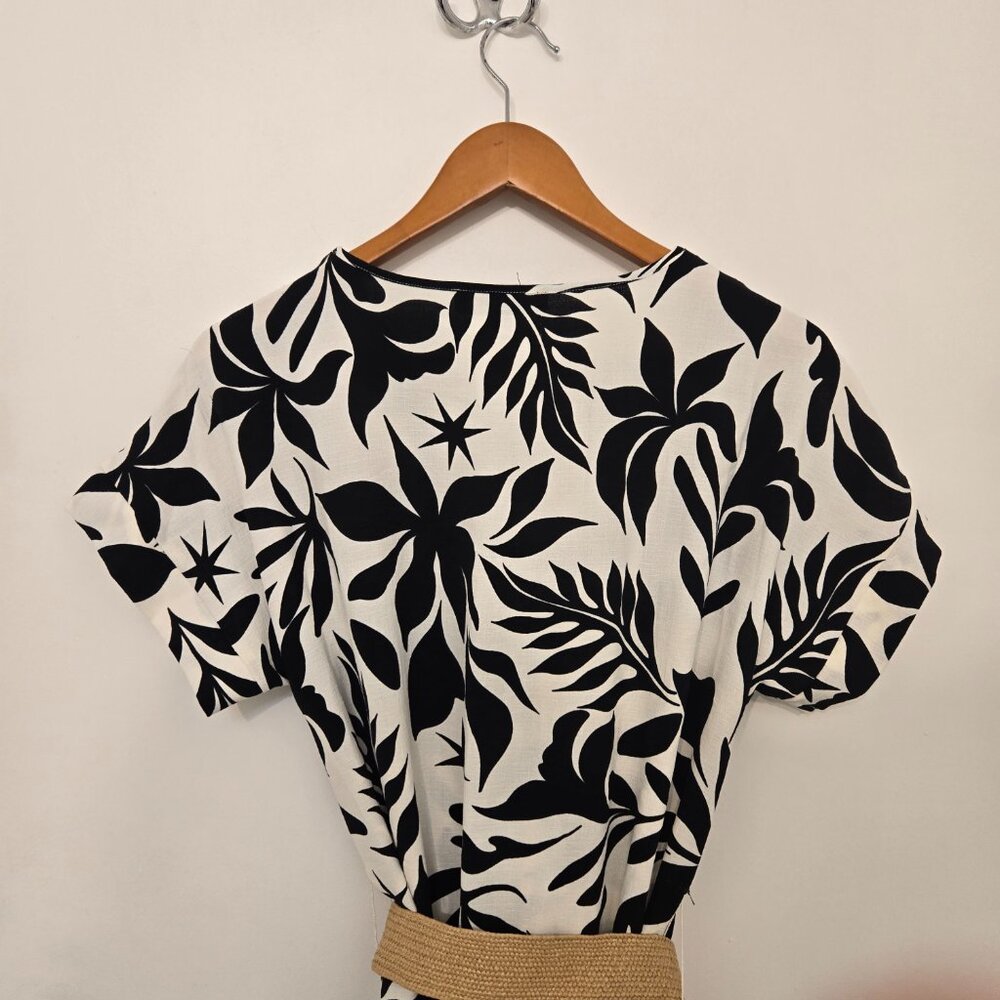 Fred David Black & White Tropical Print Belted Midi Dress - Picture 11 of 15